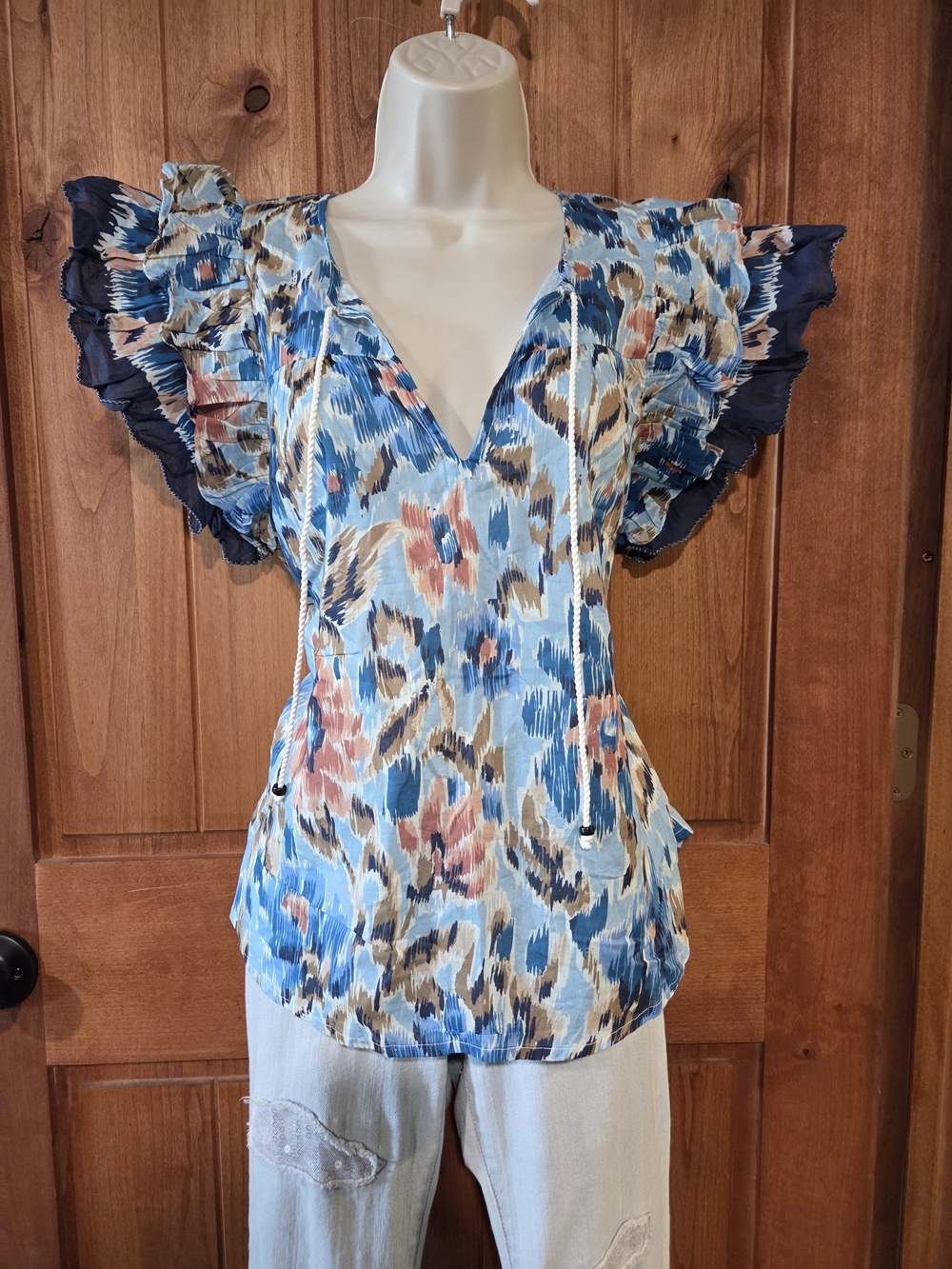 House of Harlow 1960 Blue Floral Ruffle Sleeve V-Neck‎ Top